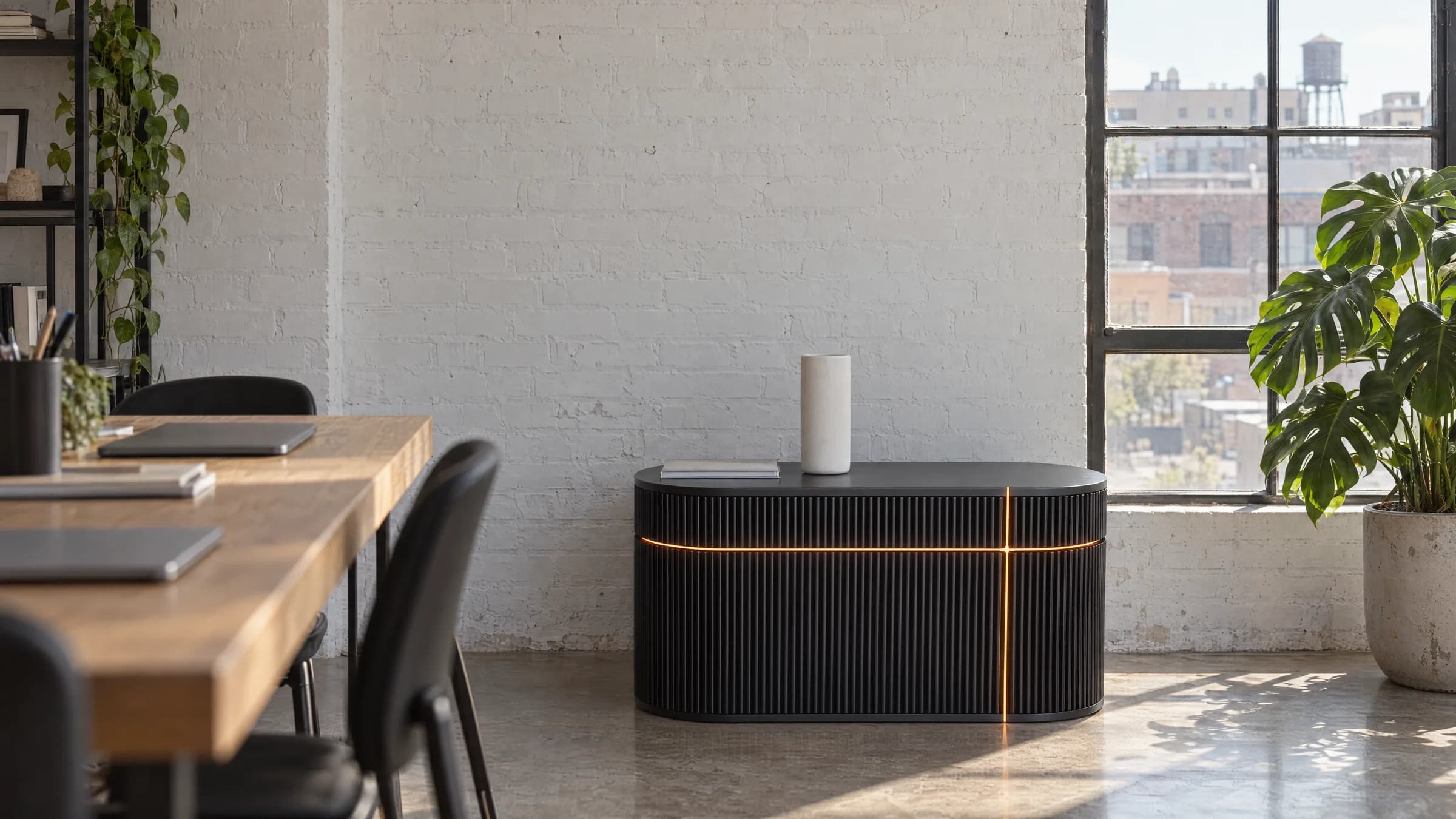 Wick Pro in graphite, in a startup's studio office.